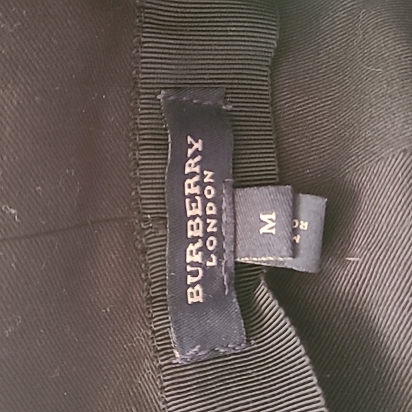 Burberry bucket hat - Picture 2 of 2